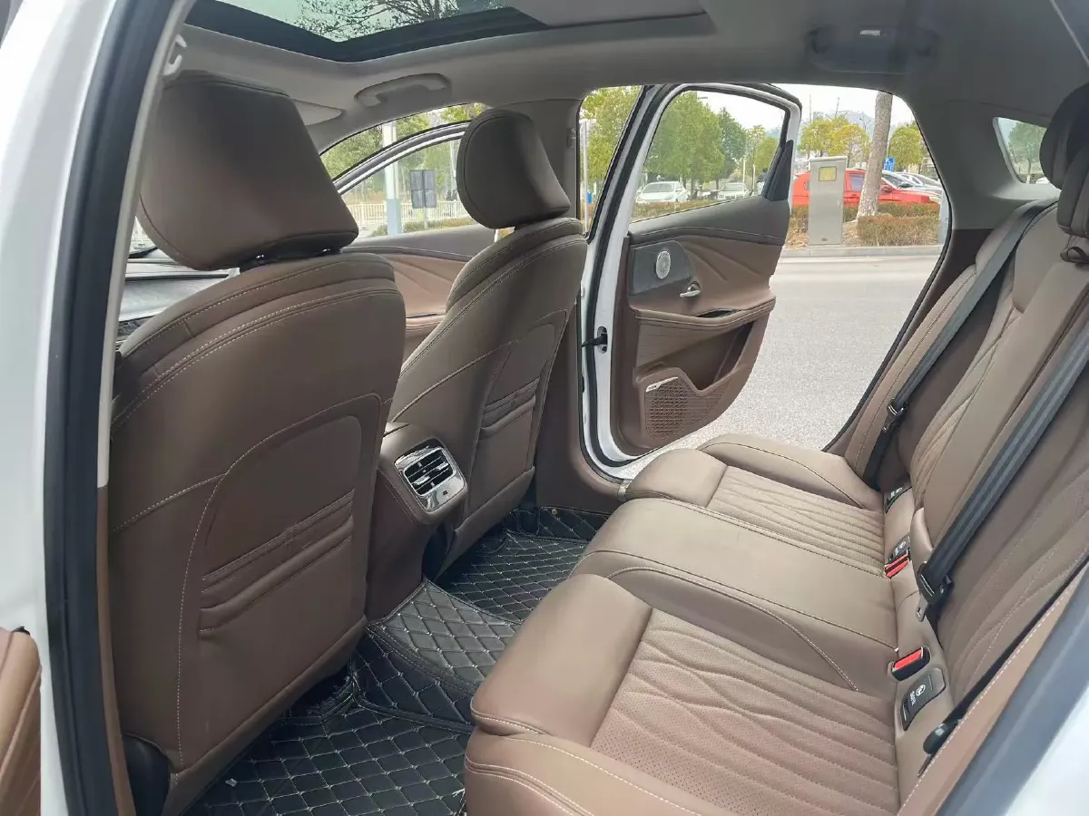 2023 Chery Arrizo 8 2.0T 254HP L4 7DCT,autocango,china used car exporter,china ev exporter,chinese used car exporter,chinese used ev exporter