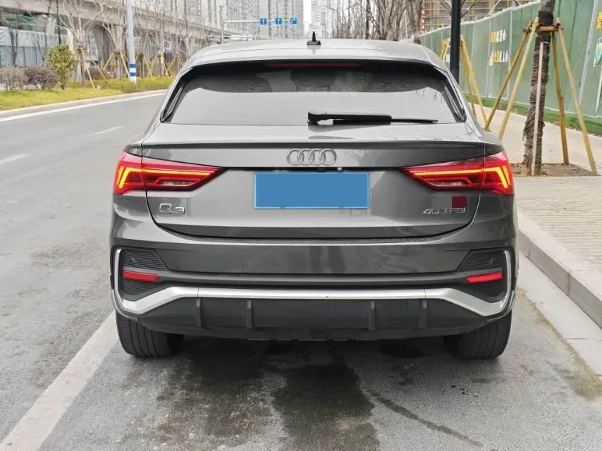 2020 Audi Q3 Sportback 2.0T 186HP L4 7DCT,autocango,china used car exporter,china ev exporter,chinese used car exporter,chinese used ev exporter