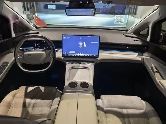 2024 Xpeng X9 BEV 84.5KWH,autocango,china used car exporter,china ev exporter,chinese used car exporter,chinese used ev exporter