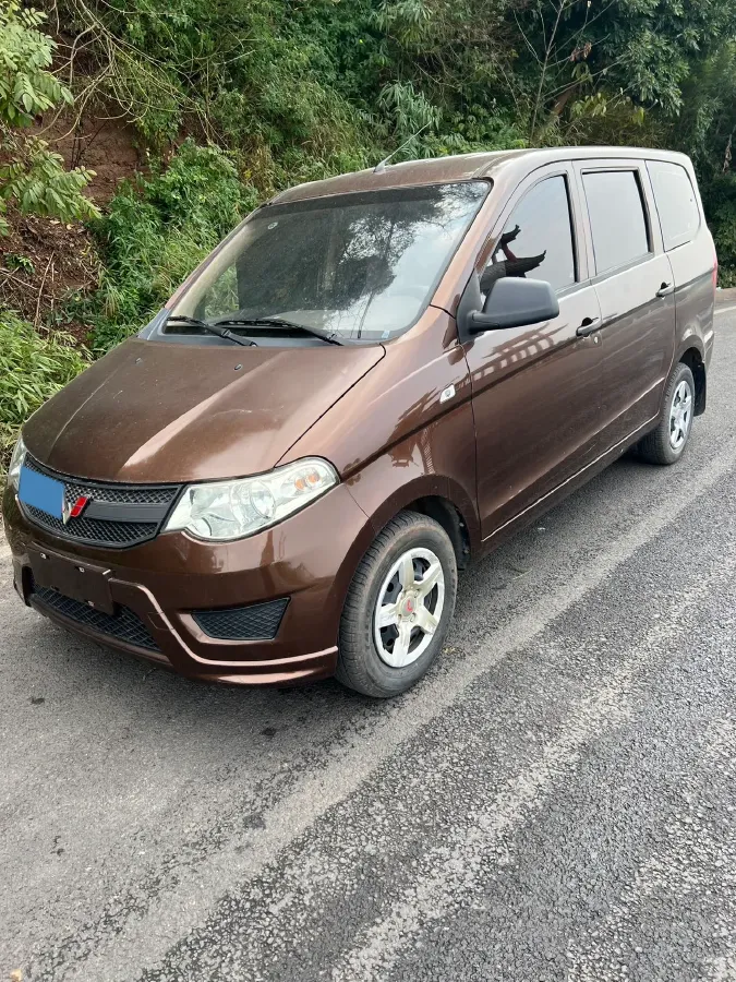 2018 WuLing HongGuang 1.5L 105HP L4 5MT,autocango,china used car exporter,china ev exporter,chinese used car exporter,chinese used ev exporter