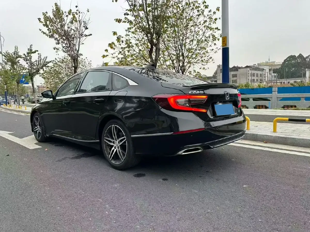 2022 Honda Accord 1.5T 194HP L4 CVT,autocango,china used car exporter,china ev exporter,chinese used car exporter,chinese used ev exporter