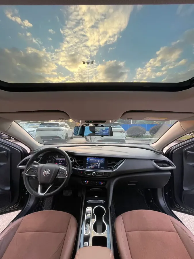 2022 Buick Regal 1.5T 169HP L4 9AT,autocango,china used car exporter,china ev exporter,chinese used car exporter,chinese used ev exporter
