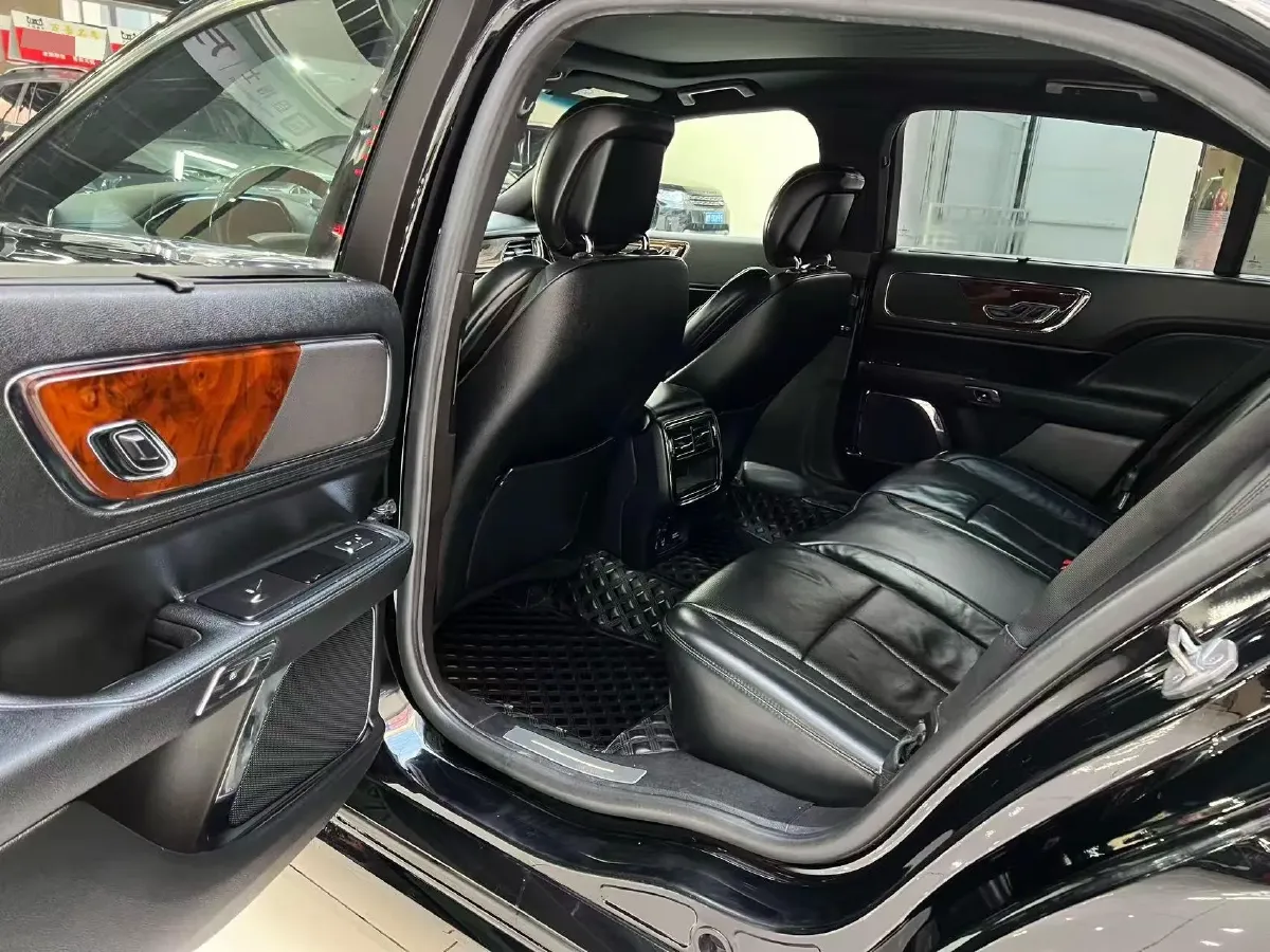 2017 Lincoln Continental 2.0T 261HP L4 6AT,autocango,china used car exporter,china ev exporter,chinese used car exporter,chinese used ev exporter