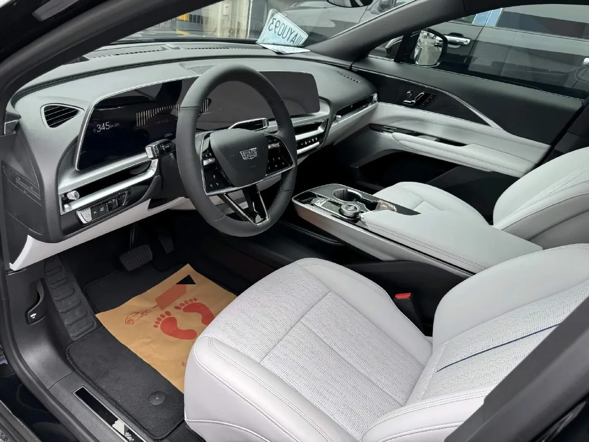 2024 Cadillac IQ Lyriq BEV 68.4KWH,autocango,china used car exporter,china ev exporter,chinese used car exporter,chinese used ev exporter