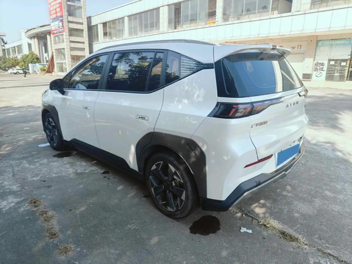 2022 Geely Okavango 1.8T 184HP L4 7DCT,autocango,china used car exporter,china ev exporter,chinese used car exporter,chinese used ev exporter