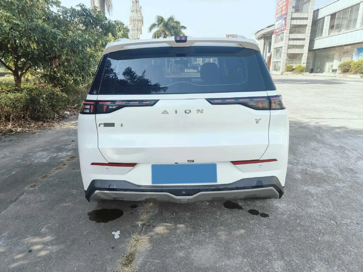 2022 Geely Okavango 1.8T 184HP L4 7DCT,autocango,china used car exporter,china ev exporter,chinese used car exporter,chinese used ev exporter
