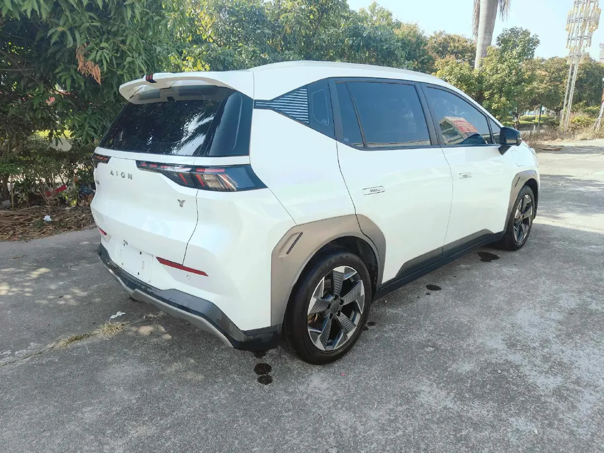 2022 Geely Okavango 1.8T 184HP L4 7DCT,autocango,china used car exporter,china ev exporter,chinese used car exporter,chinese used ev exporter