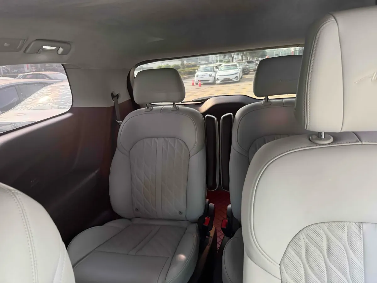 2022 Buick GL8 2.0T 237HP L4 9AT,autocango,china used car exporter,china ev exporter,chinese used car exporter,chinese used ev exporter