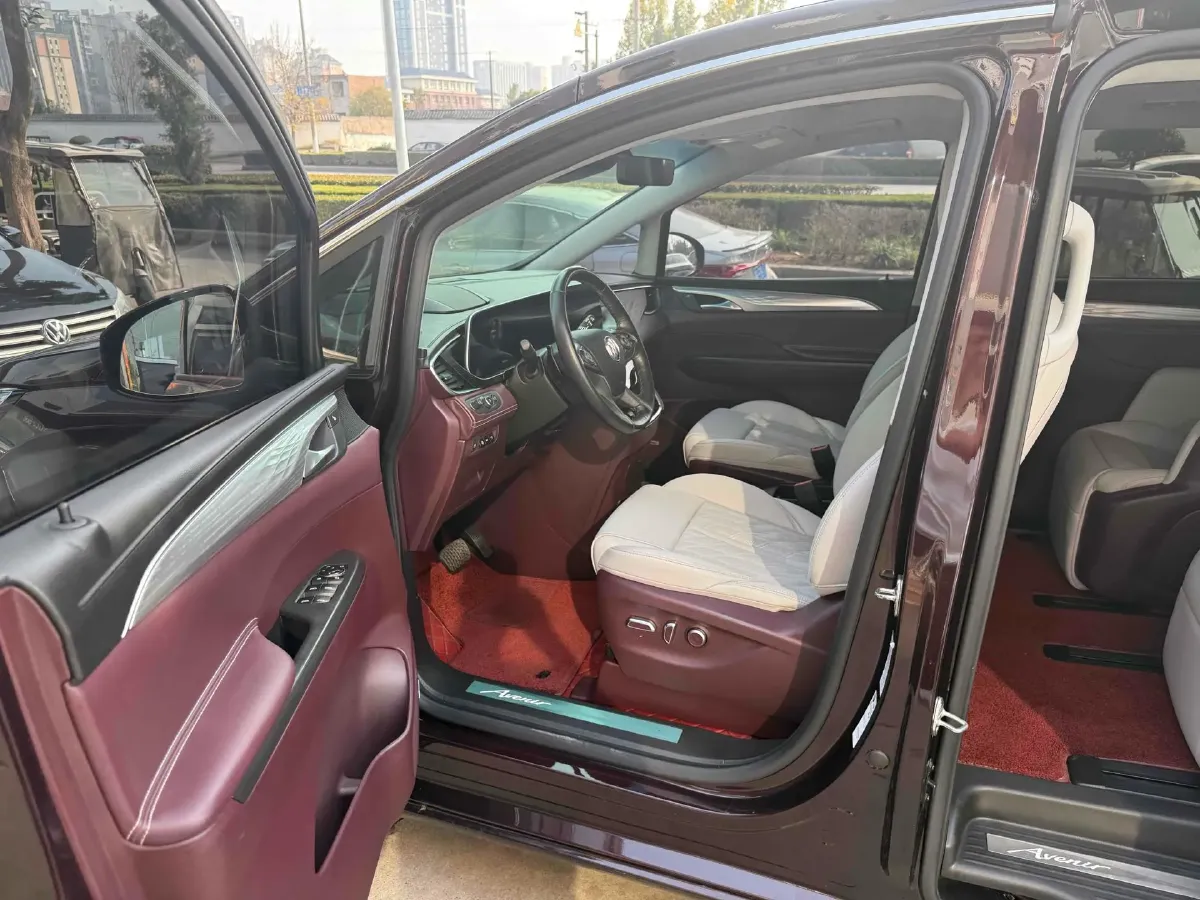 2022 Buick GL8 2.0T 237HP L4 9AT,autocango,china used car exporter,china ev exporter,chinese used car exporter,chinese used ev exporter