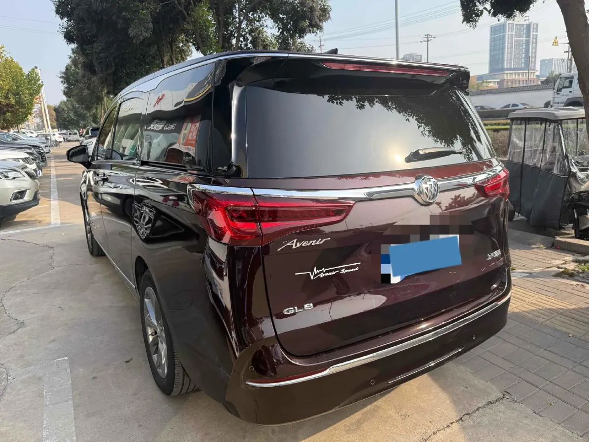2022 Buick GL8 2.0T 237HP L4 9AT,autocango,china used car exporter,china ev exporter,chinese used car exporter,chinese used ev exporter