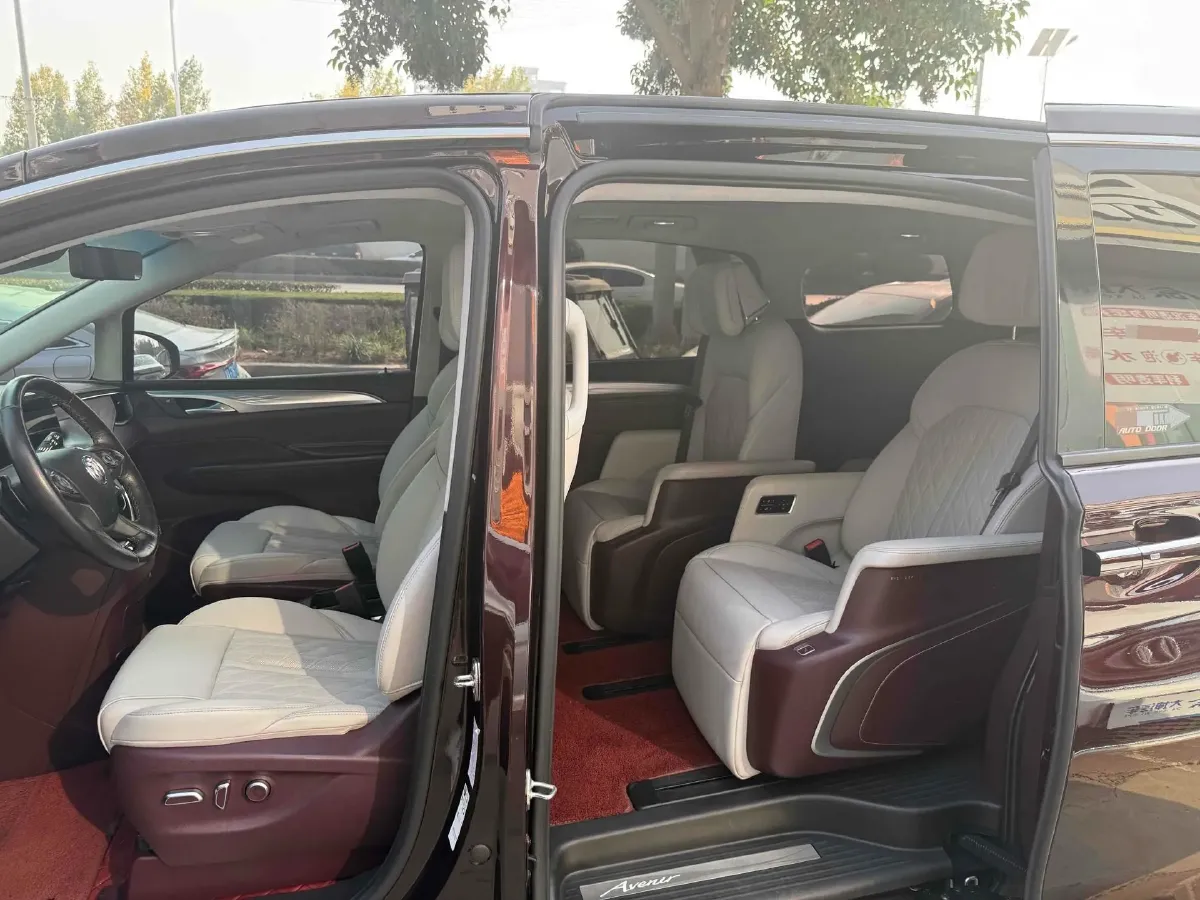 2022 Buick GL8 2.0T 237HP L4 9AT,autocango,china used car exporter,china ev exporter,chinese used car exporter,chinese used ev exporter