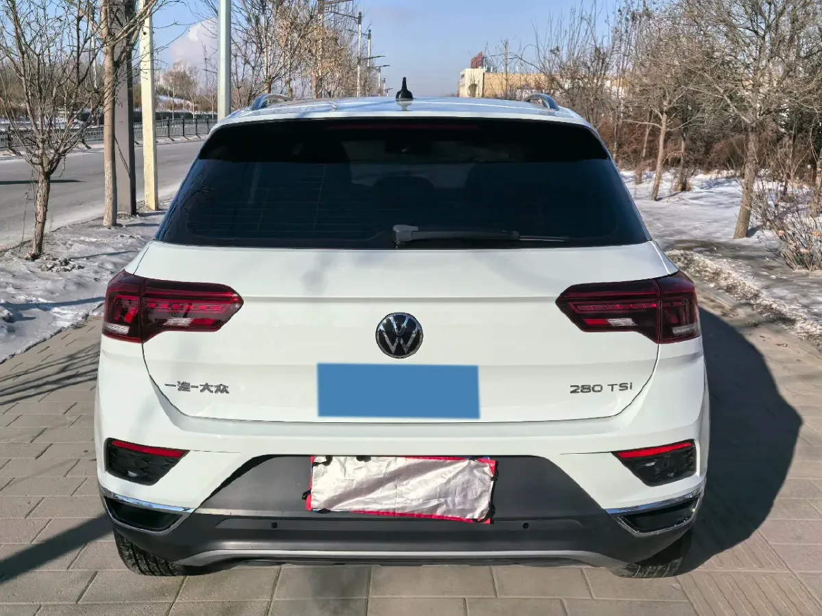 2022 Volkswagen T-Roc 1.4T 150HP L4 7DCT,autocango,china used car exporter,china ev exporter,chinese used car exporter,chinese used ev exporter