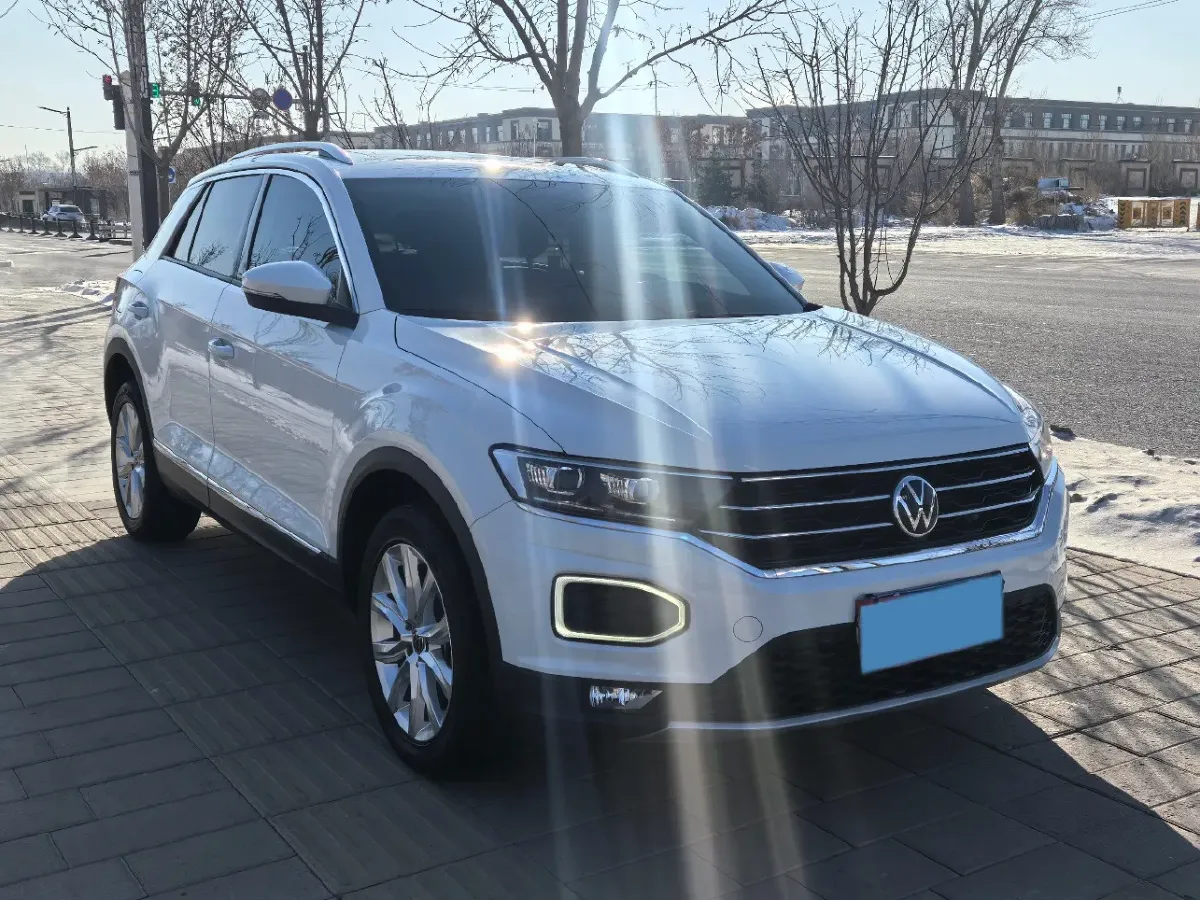 2022 Volkswagen T-Roc 1.4T 150HP L4 7DCT,autocango,china used car exporter,china ev exporter,chinese used car exporter,chinese used ev exporter