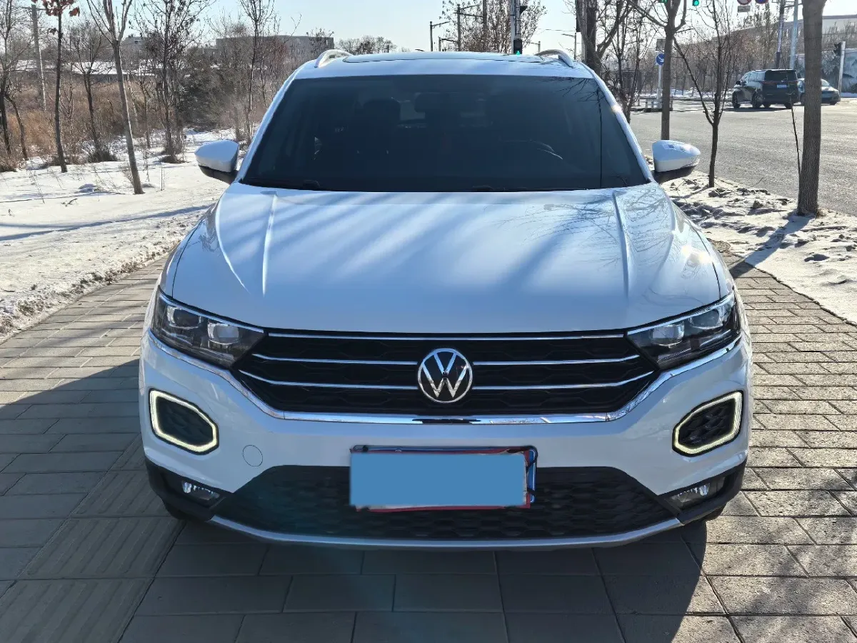 2022 Volkswagen T-Roc 1.4T 150HP L4 7DCT,autocango,china used car exporter,china ev exporter,chinese used car exporter,chinese used ev exporter