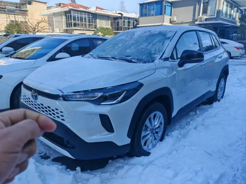 2026 Toyota Corolla 1.8L 98HP L4 E-CVT Hybrid