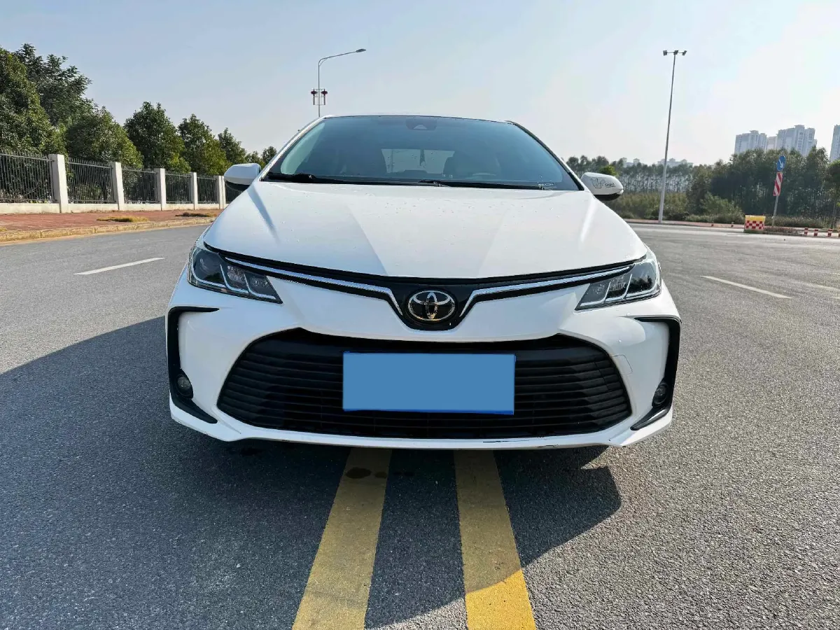 2021 Toyota Corolla 1.2T 116HP L4 CVT,autocango,china used car exporter,china ev exporter,chinese used car exporter,chinese used ev exporter