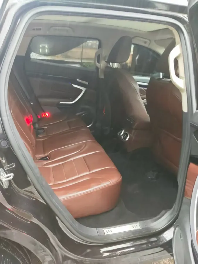 2017 WEY VV7 2.0T 234HP L4 7DCT,autocango,china used car exporter,china ev exporter,chinese used car exporter,chinese used ev exporter