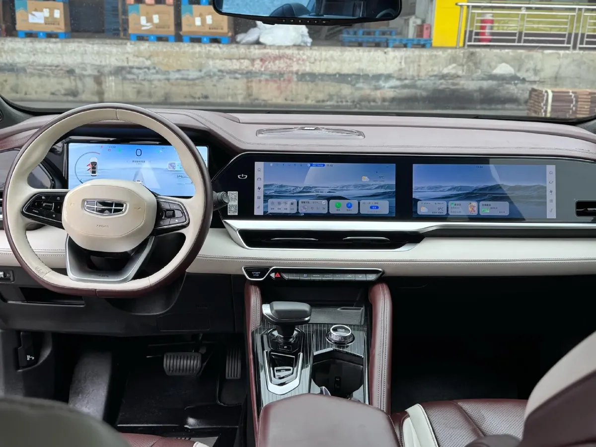 2021 Geely Monjaro 2.0T 218HP L4 7DCT,autocango,china used car exporter,china ev exporter,chinese used car exporter,chinese used ev exporter