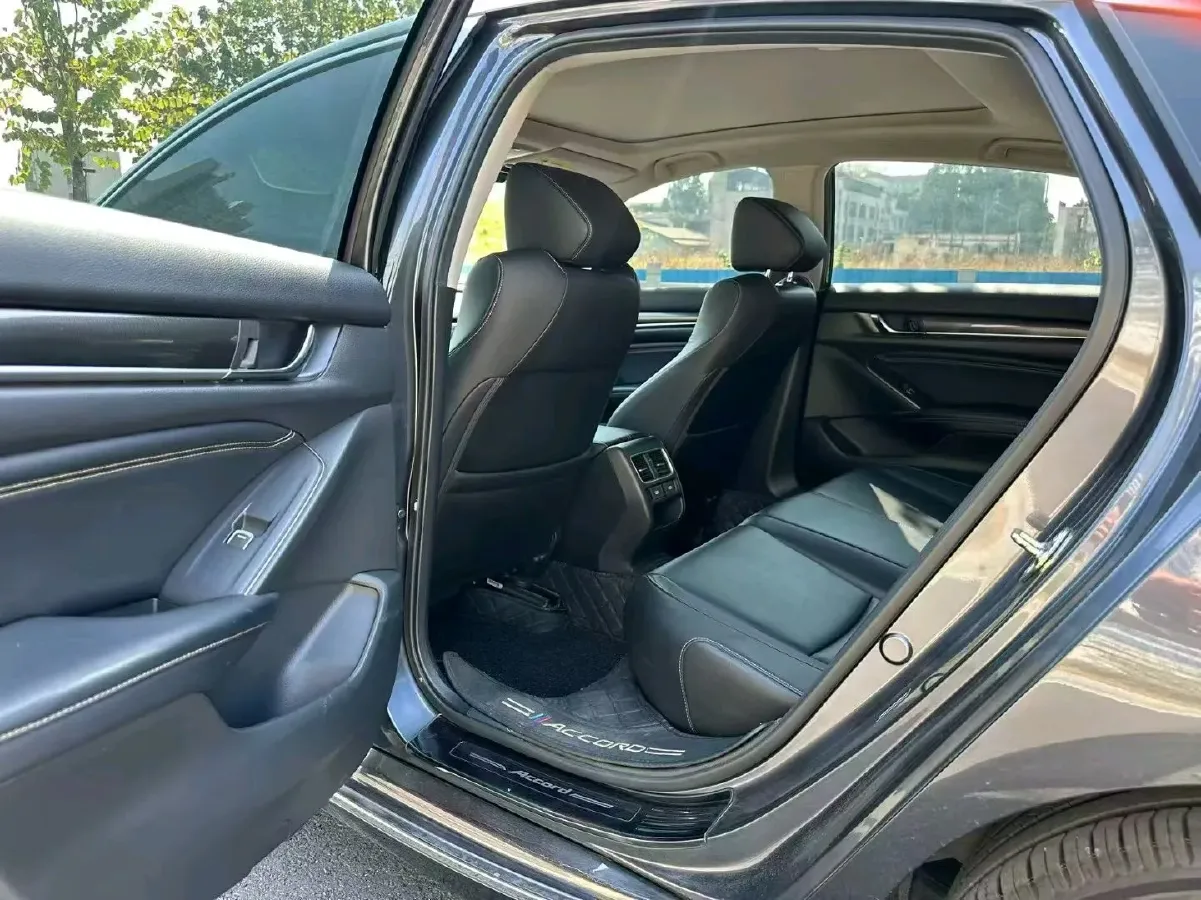 2022 Honda Accord 1.5T 194HP L4 CVT,autocango,china used car exporter,china ev exporter,chinese used car exporter,chinese used ev exporter