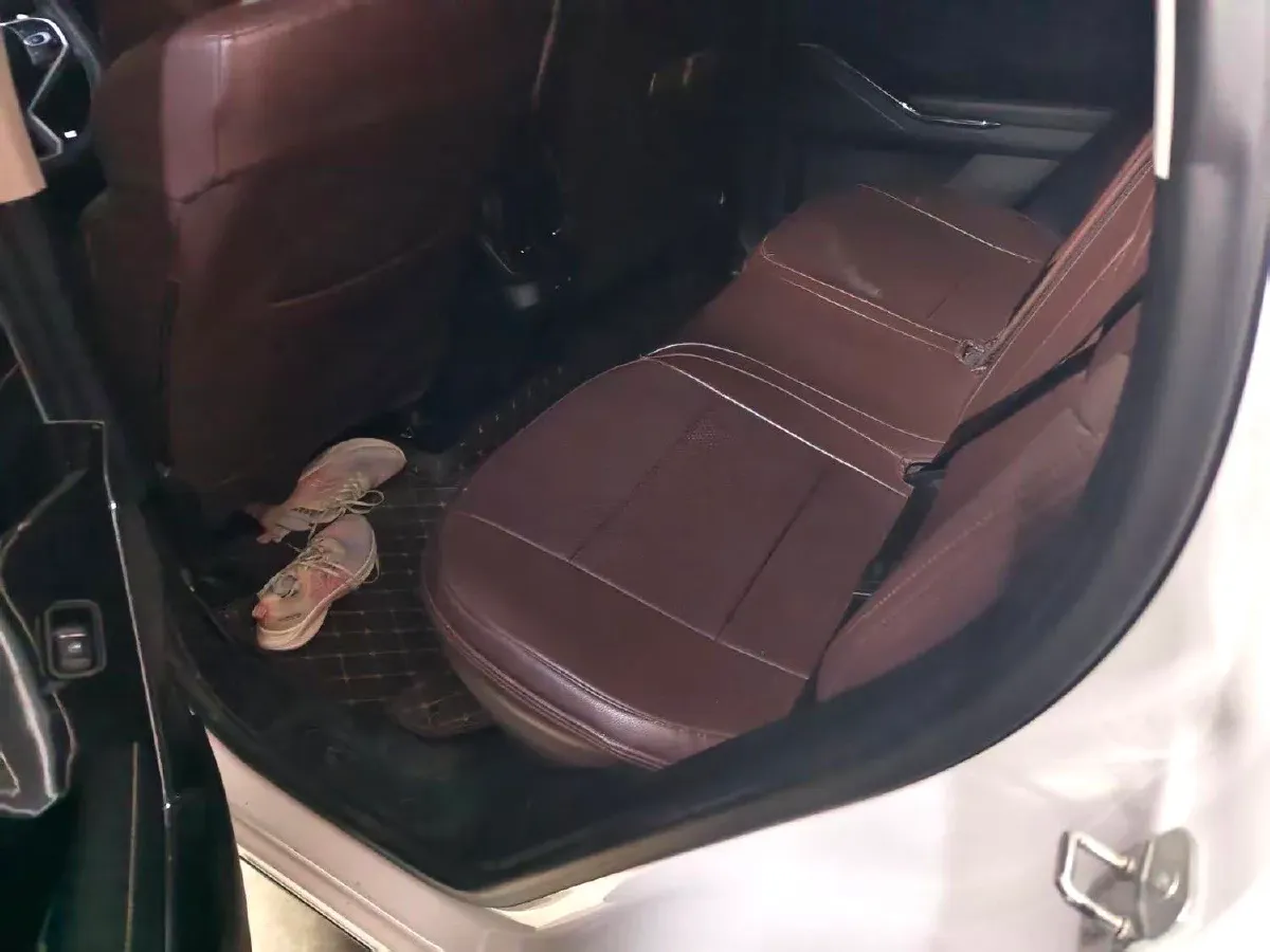 2021 Haval H6 1.5T 169HP L4 7DCT,autocango,china used car exporter,china ev exporter,chinese used car exporter,chinese used ev exporter