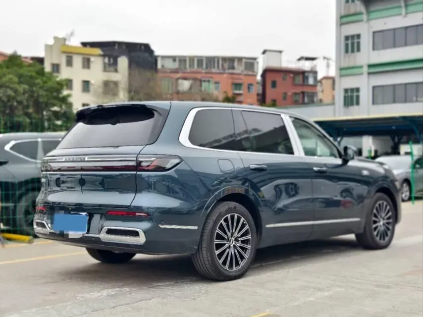 2025 Volkswagen Tiguan L 2.0T 220HP L4 7DCT,autocango,china used car exporter,china ev exporter,chinese used car exporter,chinese used ev exporter