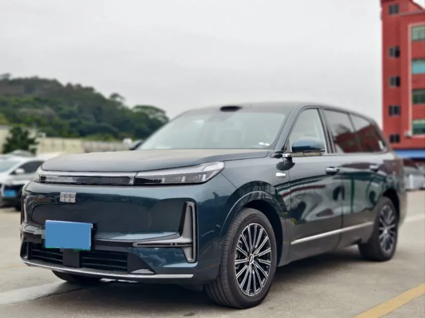 2025 Volkswagen Tiguan L 2.0T 220HP L4 7DCT,autocango,china used car exporter,china ev exporter,chinese used car exporter,chinese used ev exporter