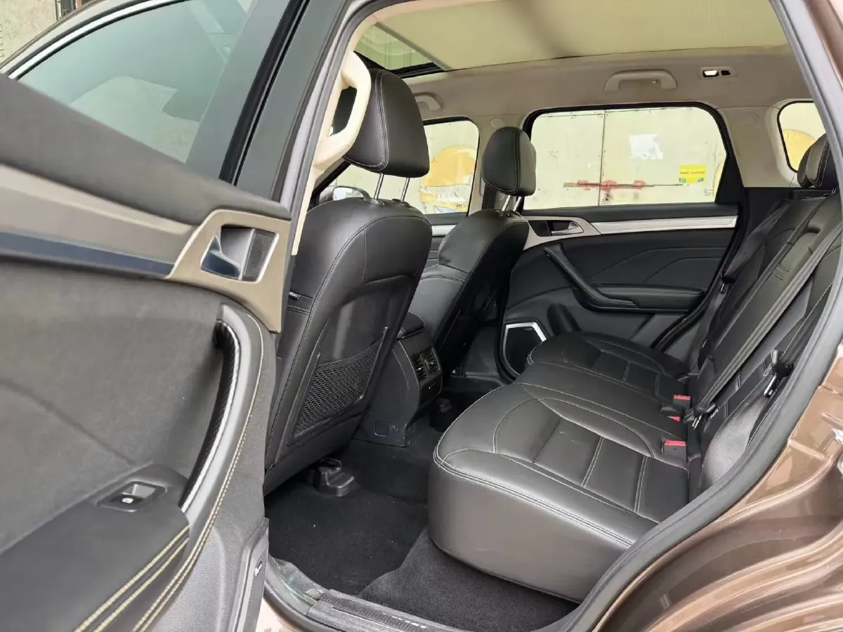 2018 Haval H7 2.0T 231HP L4 6DCT,autocango,china used car exporter,china ev exporter,chinese used car exporter,chinese used ev exporter