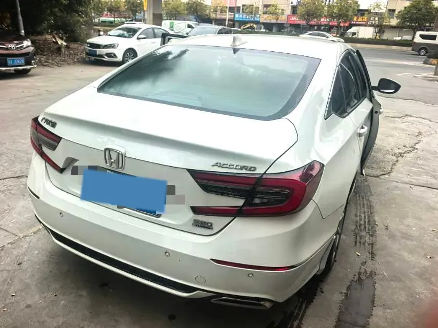 2022 Honda Accord 1.5T 194HP L4 CVT,autocango,china used car exporter,china ev exporter,chinese used car exporter,chinese used ev exporter