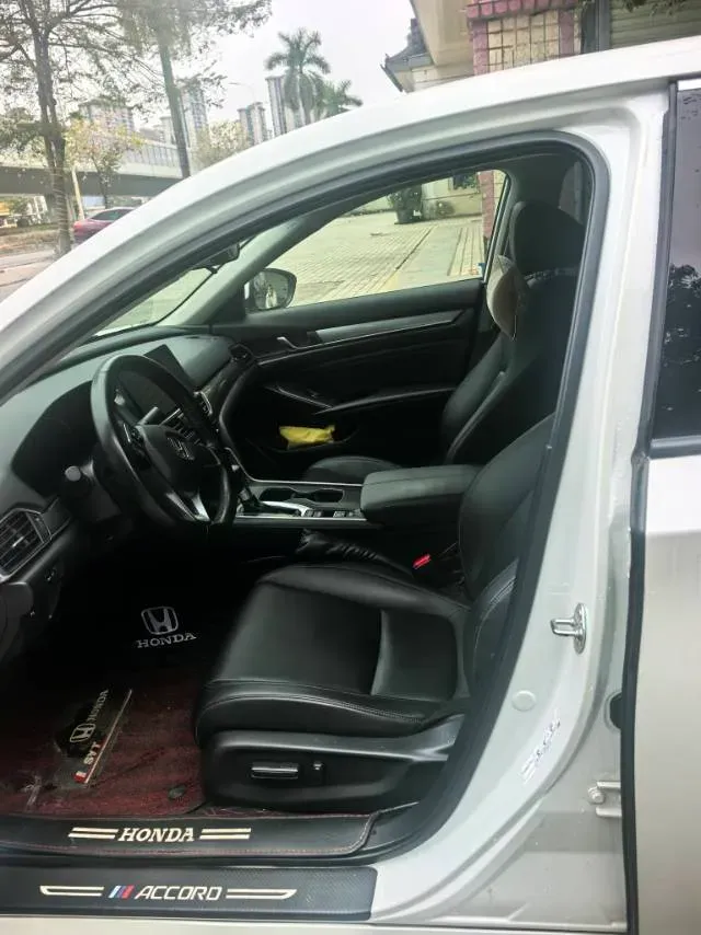 2022 Honda Accord 1.5T 194HP L4 CVT,autocango,china used car exporter,china ev exporter,chinese used car exporter,chinese used ev exporter