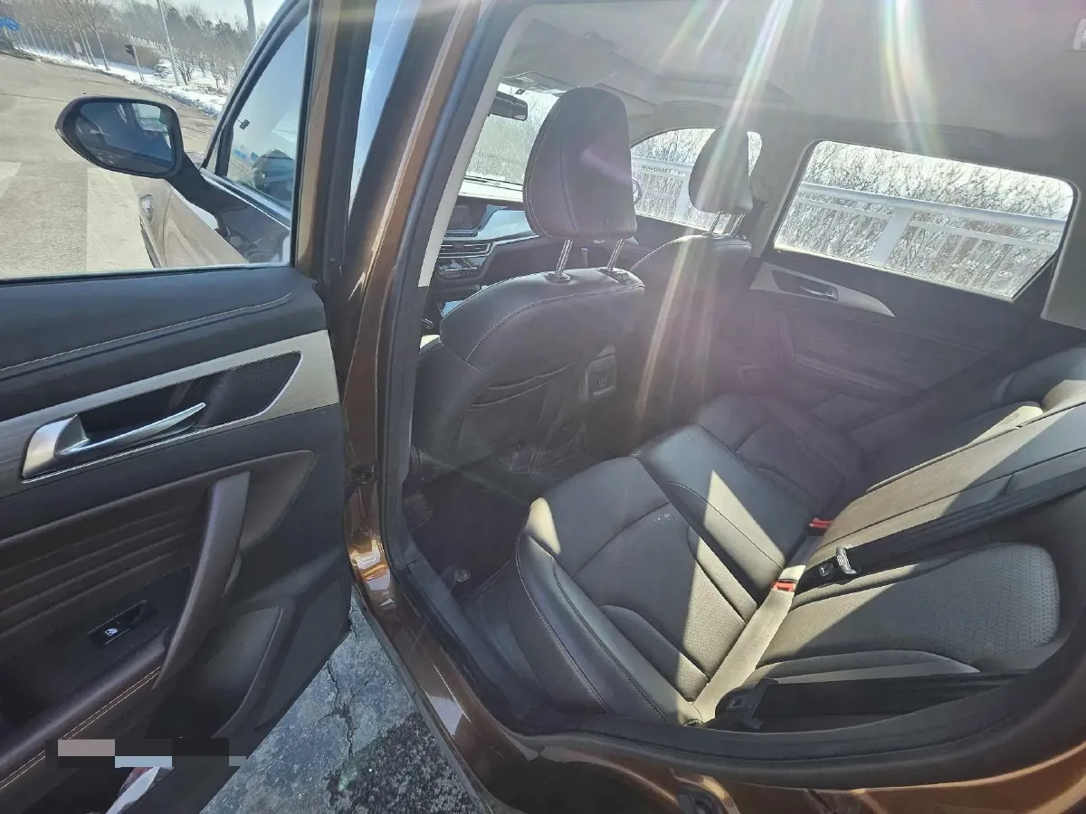 2019 ChangAn CS35 Plus 1.6L 128HP L4 6AT,autocango,china used car exporter,china ev exporter,chinese used car exporter,chinese used ev exporter