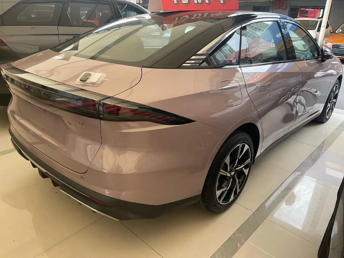 2024 Geely Galaxy L6 1.5T 163HP L4 3DHT PHEV,autocango,china used car exporter,china ev exporter,chinese used car exporter,chinese used ev exporter