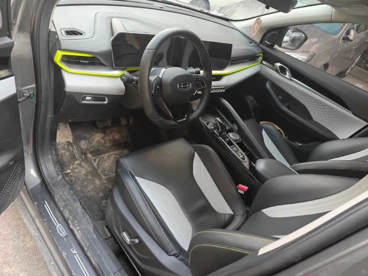 2023 Geely Coolray 1.5T 181HP L4 7DCT,autocango,china used car exporter,china ev exporter,chinese used car exporter,chinese used ev exporter