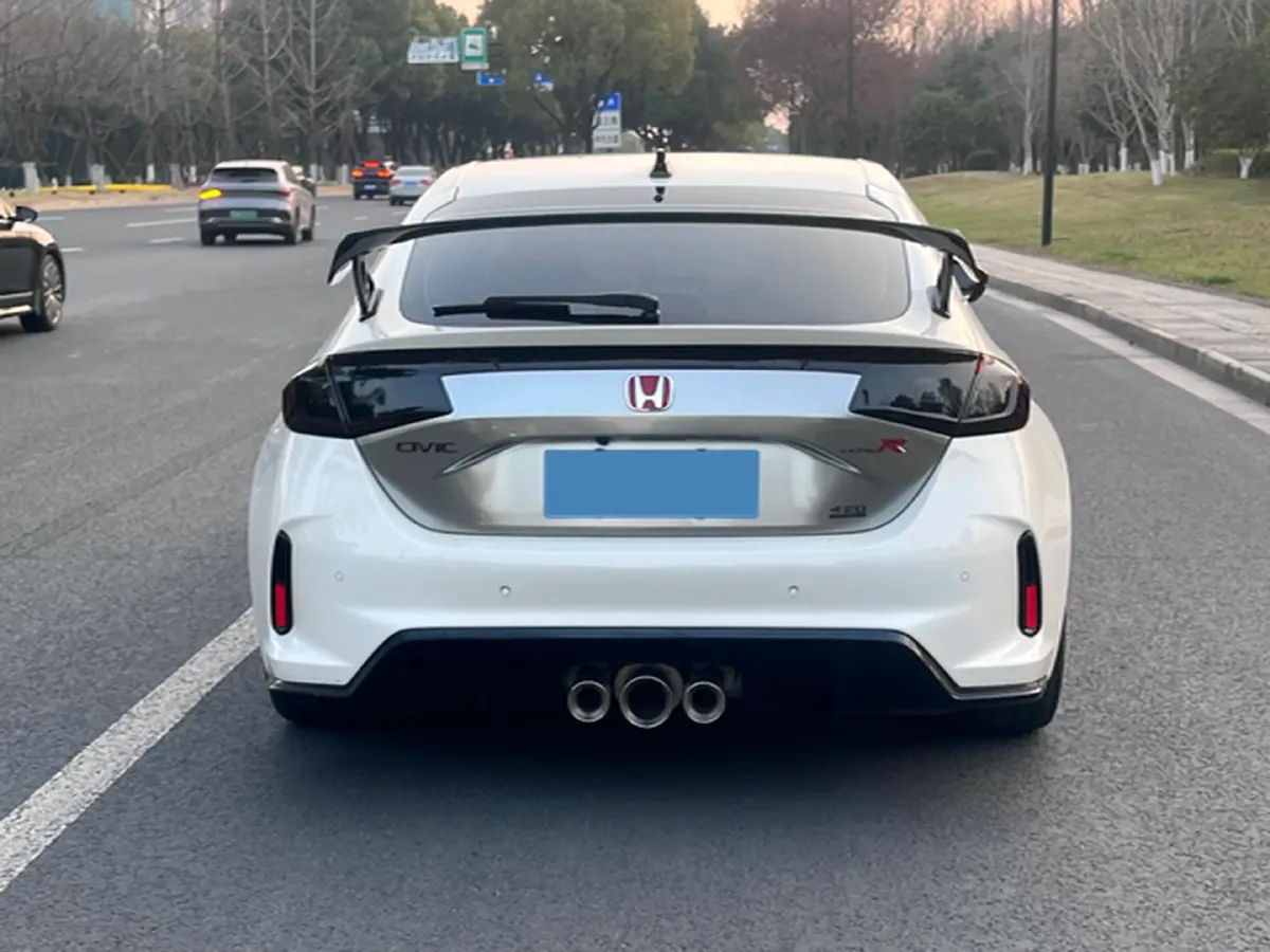 2023 Honda Civic 2.0T 300HP L4 6MT,autocango,china used car exporter,china ev exporter,chinese used car exporter,chinese used ev exporter