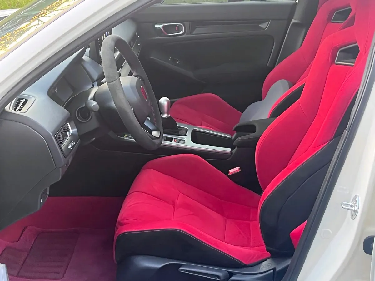 2023 Honda Civic 2.0T 300HP L4 6MT,autocango,china used car exporter,china ev exporter,chinese used car exporter,chinese used ev exporter