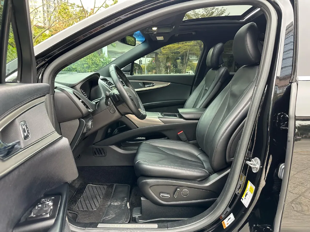 2018 Lincoln MKX 2.0T 253HP L4 6AT,autocango,china used car exporter,china ev exporter,chinese used car exporter,chinese used ev exporter