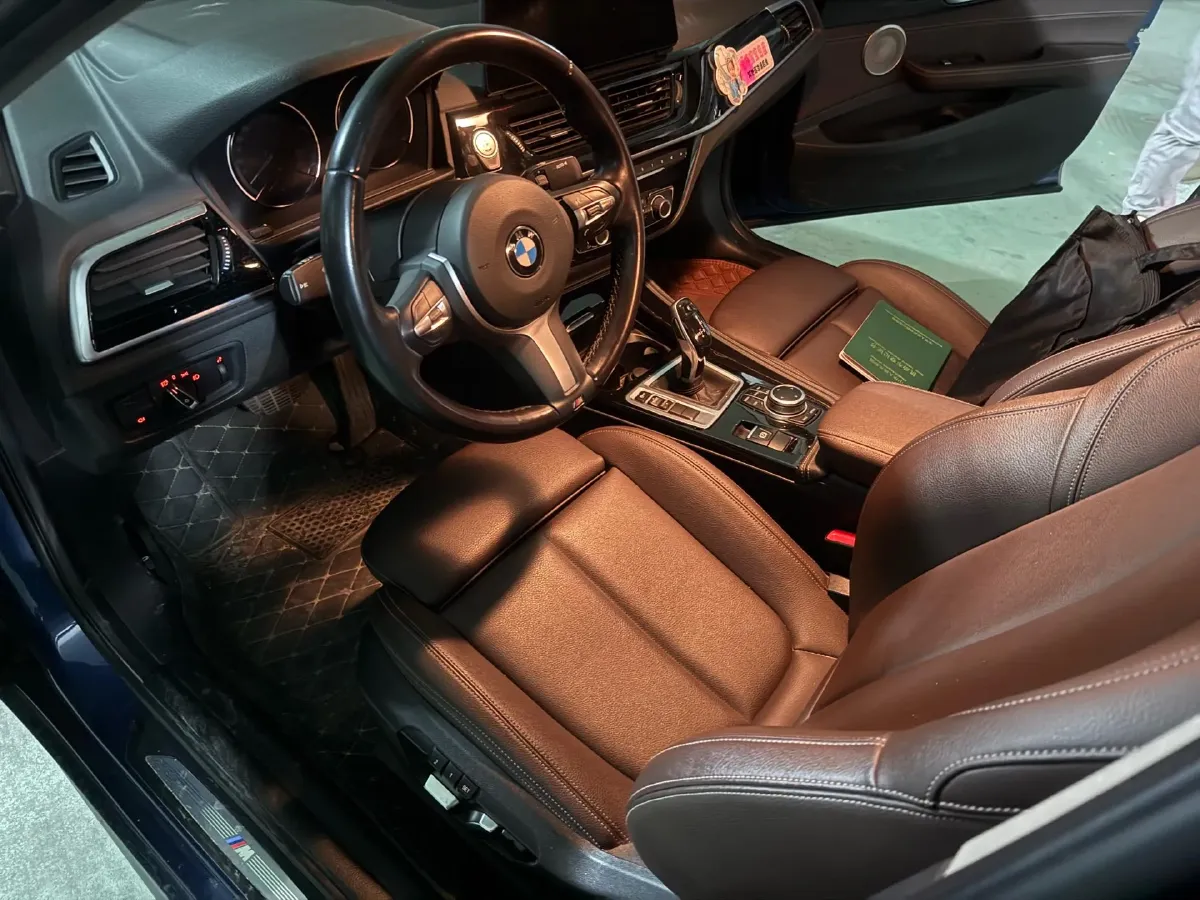 2022 BMW 1 Series 1.5T 140HP L3 7DCT,autocango,china used car exporter,china ev exporter,chinese used car exporter,chinese used ev exporter