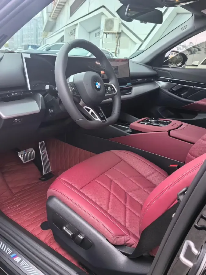 2026 BMW 5 Series 2.0T 190HP L4 8AT,autocango,china used car exporter,china ev exporter,chinese used car exporter,chinese used ev exporter