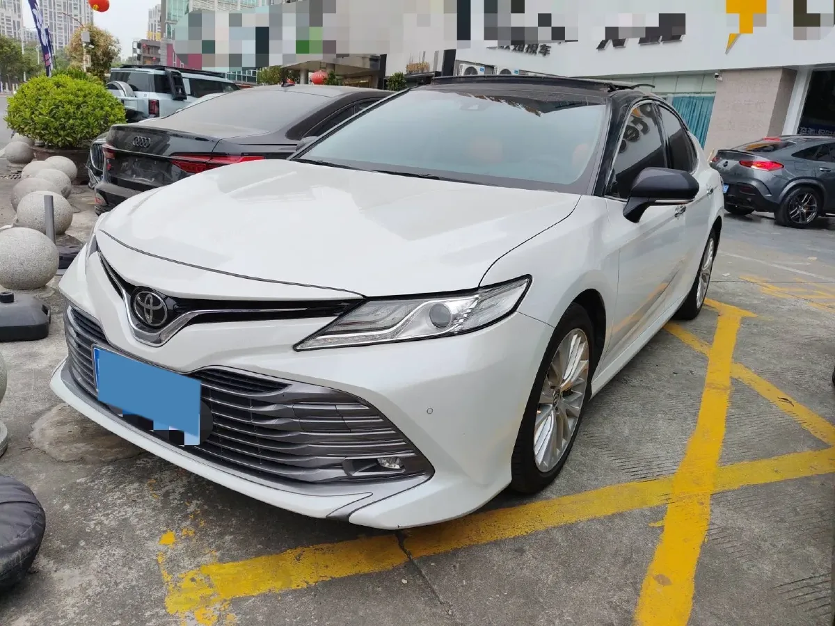 2019 Toyota Camry 2.5L 209HP L4 8AT,autocango,china used car exporter,china ev exporter,chinese used car exporter,chinese used ev exporter