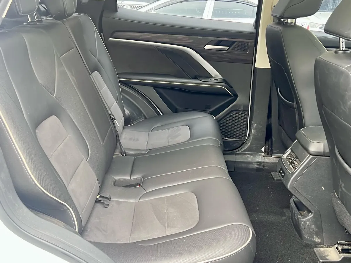 2020 Haval H6 1.5T 169HP L4 7DCT,autocango,china used car exporter,china ev exporter,chinese used car exporter,chinese used ev exporter