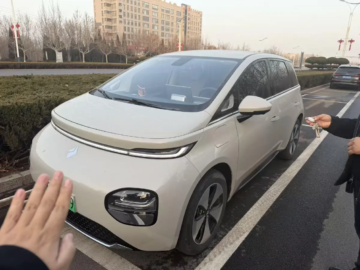 2023 BaoJun Cloud BEV 50.6KWH,autocango,china used car exporter,china ev exporter,chinese used car exporter,chinese used ev exporter