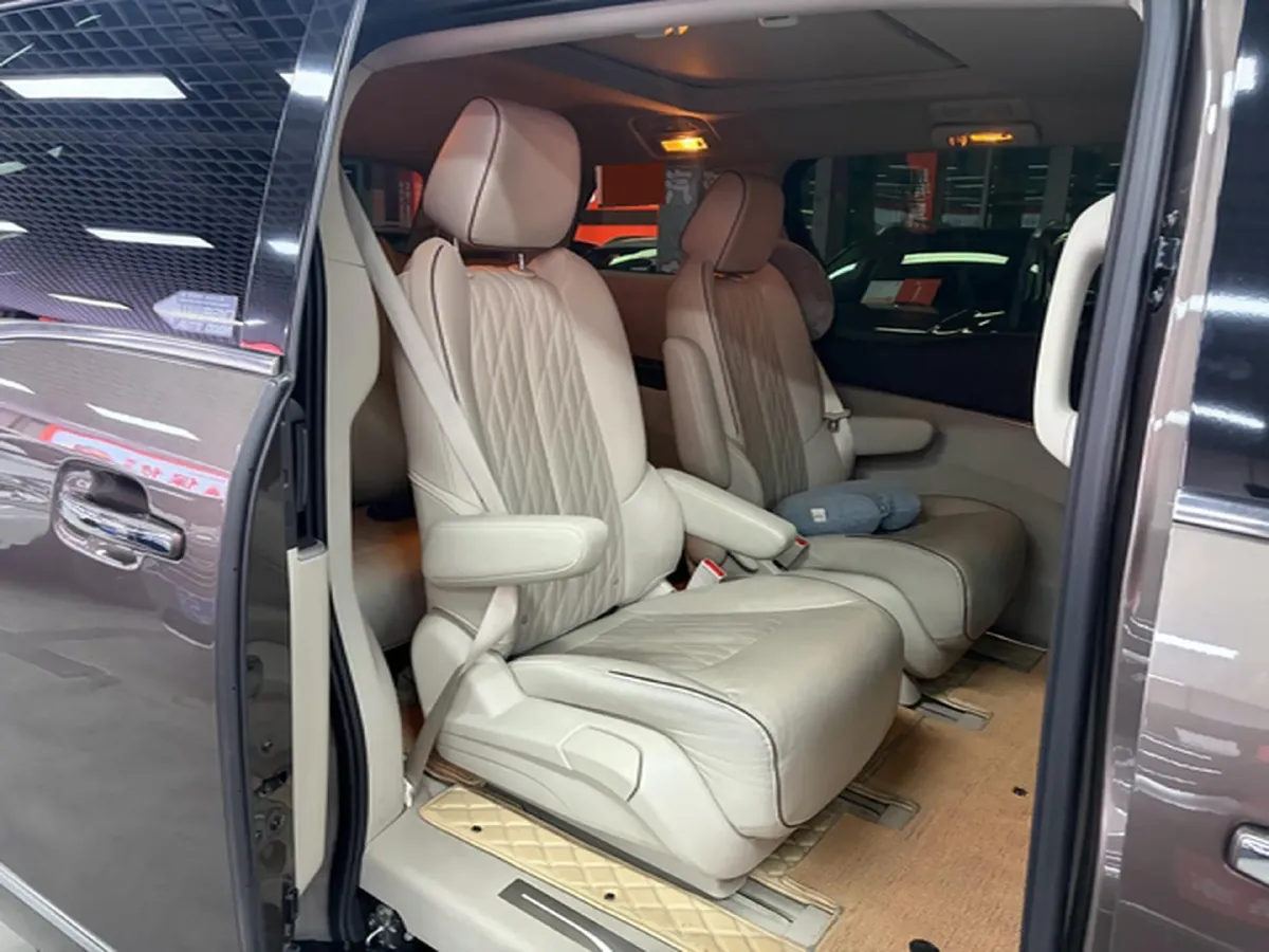 2022 Buick GL8 2.0T 237HP L4 9AT,autocango,china used car exporter,china ev exporter,chinese used car exporter,chinese used ev exporter