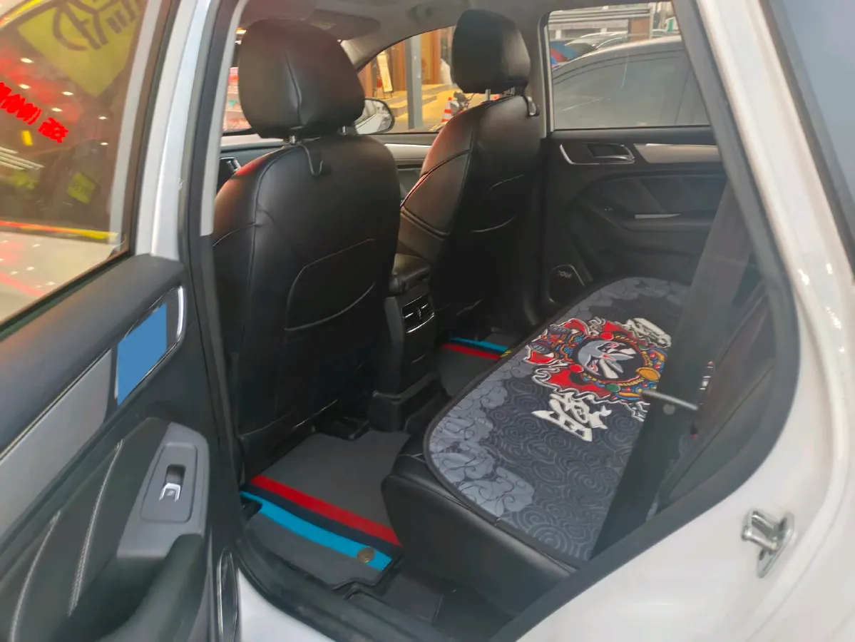 2020 Roewe i6 1.5T 169HP L4 7DCT,autocango,china used car exporter,china ev exporter,chinese used car exporter,chinese used ev exporter