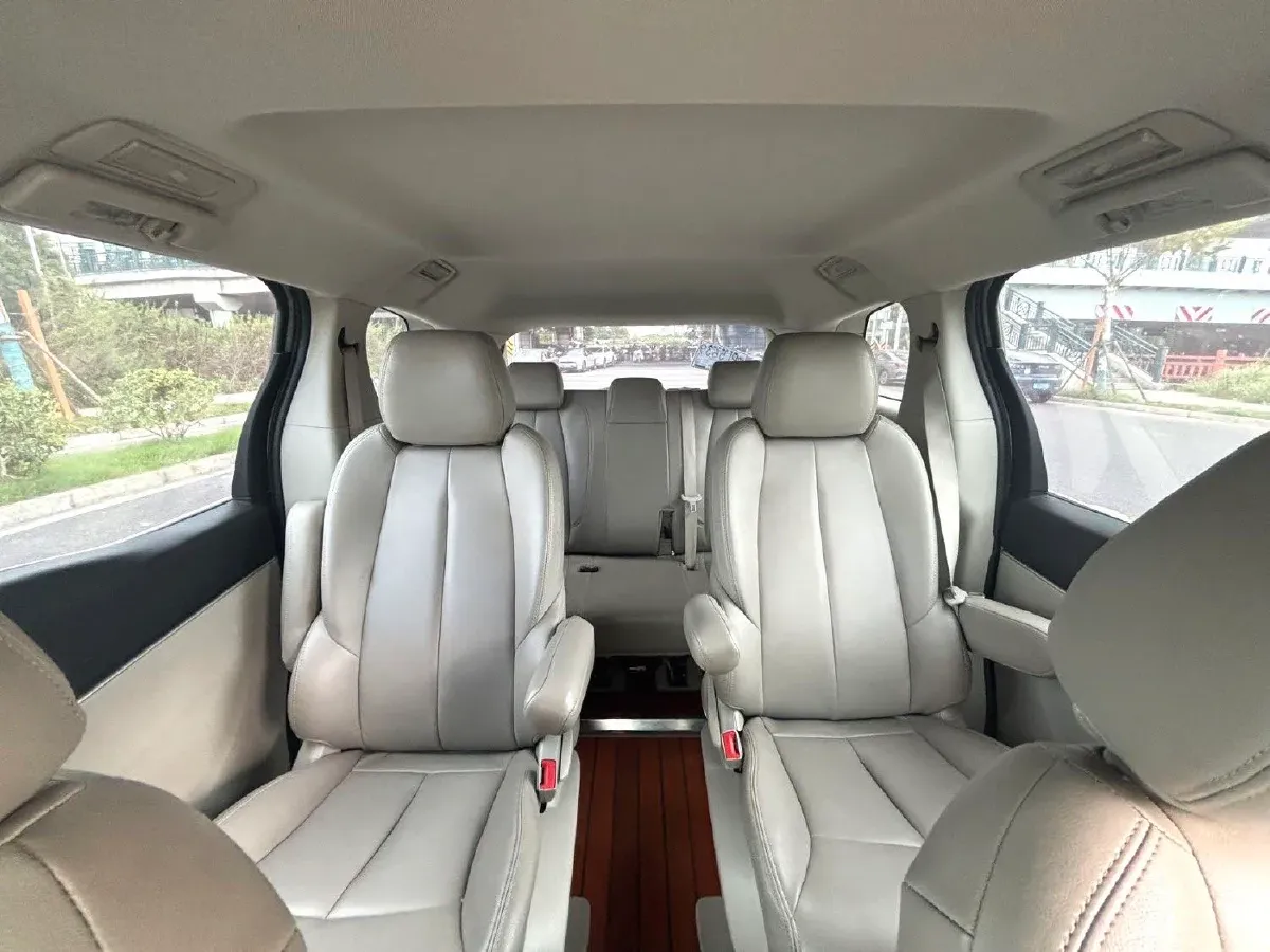 2021 Buick GL8 2.0T 237HP L4 9AT,autocango,china used car exporter,china ev exporter,chinese used car exporter,chinese used ev exporter