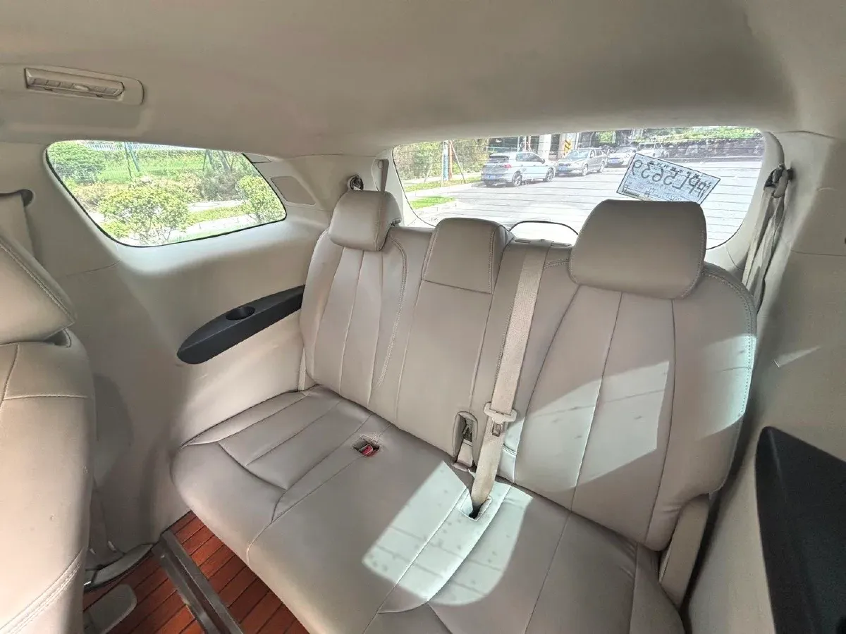 2021 Buick GL8 2.0T 237HP L4 9AT,autocango,china used car exporter,china ev exporter,chinese used car exporter,chinese used ev exporter