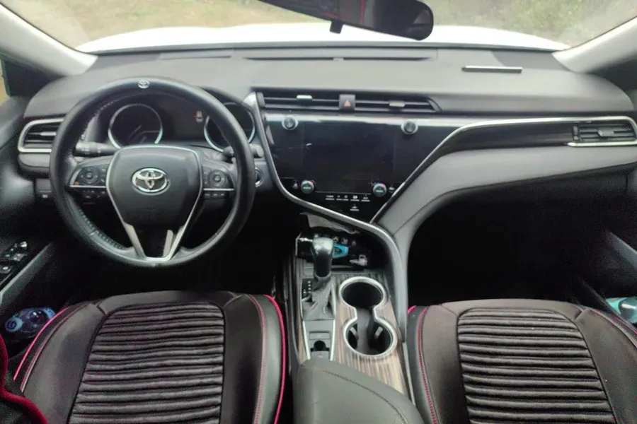 2019 Toyota Camry 2.0L 178HP L4 CVT,autocango,china used car exporter,china ev exporter,chinese used car exporter,chinese used ev exporter