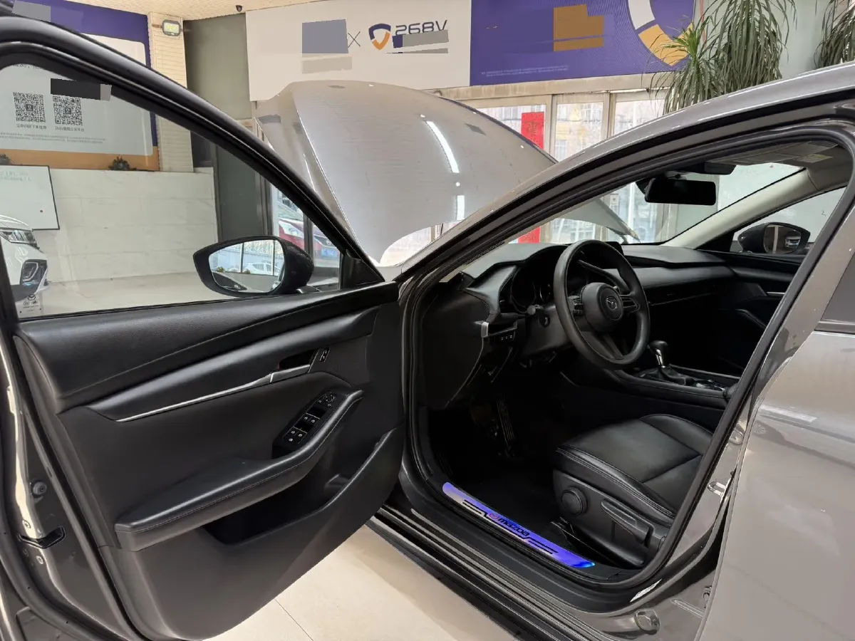 2021 Mazda 3 Axela 1.5L 117HP L4 6AT,autocango,china used car exporter,china ev exporter,chinese used car exporter,chinese used ev exporter