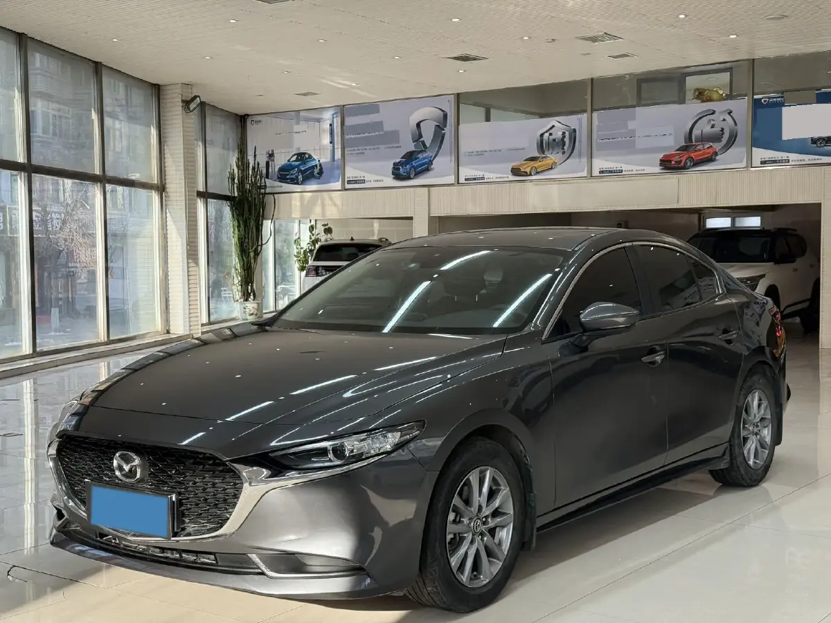 2021 Mazda 3 Axela 1.5L 117HP L4 6AT