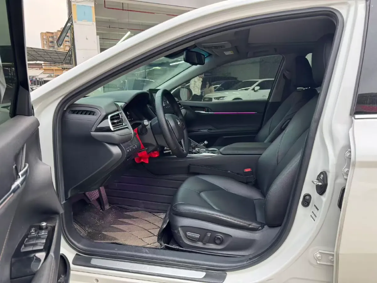 2021 Toyota Camry 2.5L 178HP L4 E-CVT Hybrid,autocango,china used car exporter,china ev exporter,chinese used car exporter,chinese used ev exporter