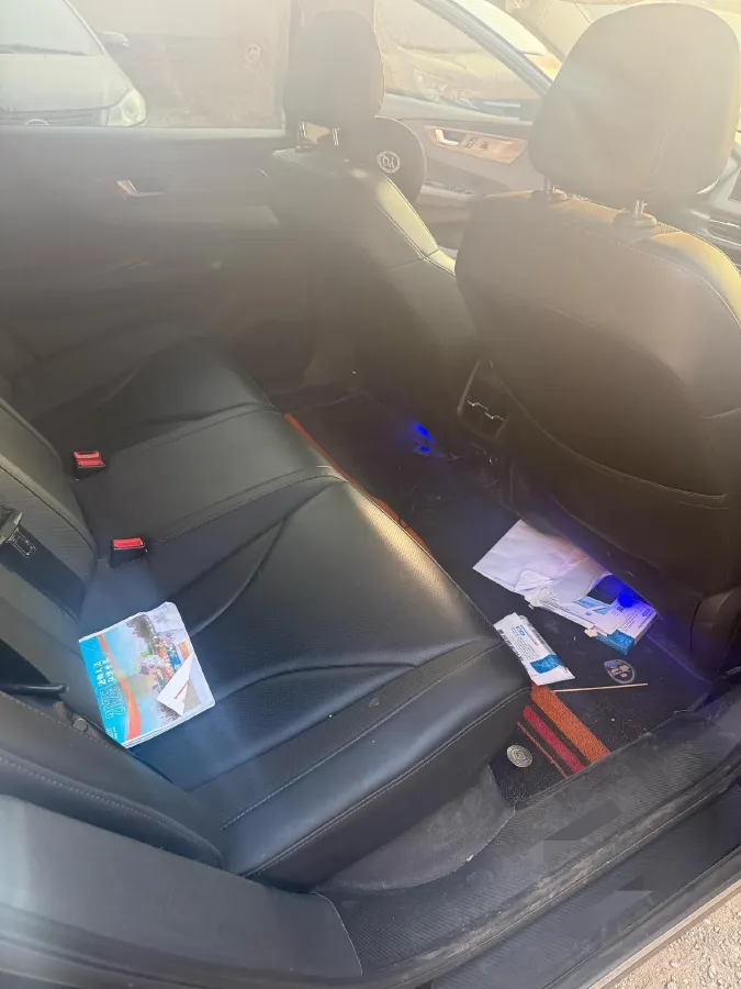 2023 HongQi E-QM5 BEV 54KWH,autocango,china used car exporter,china ev exporter,chinese used car exporter,chinese used ev exporter