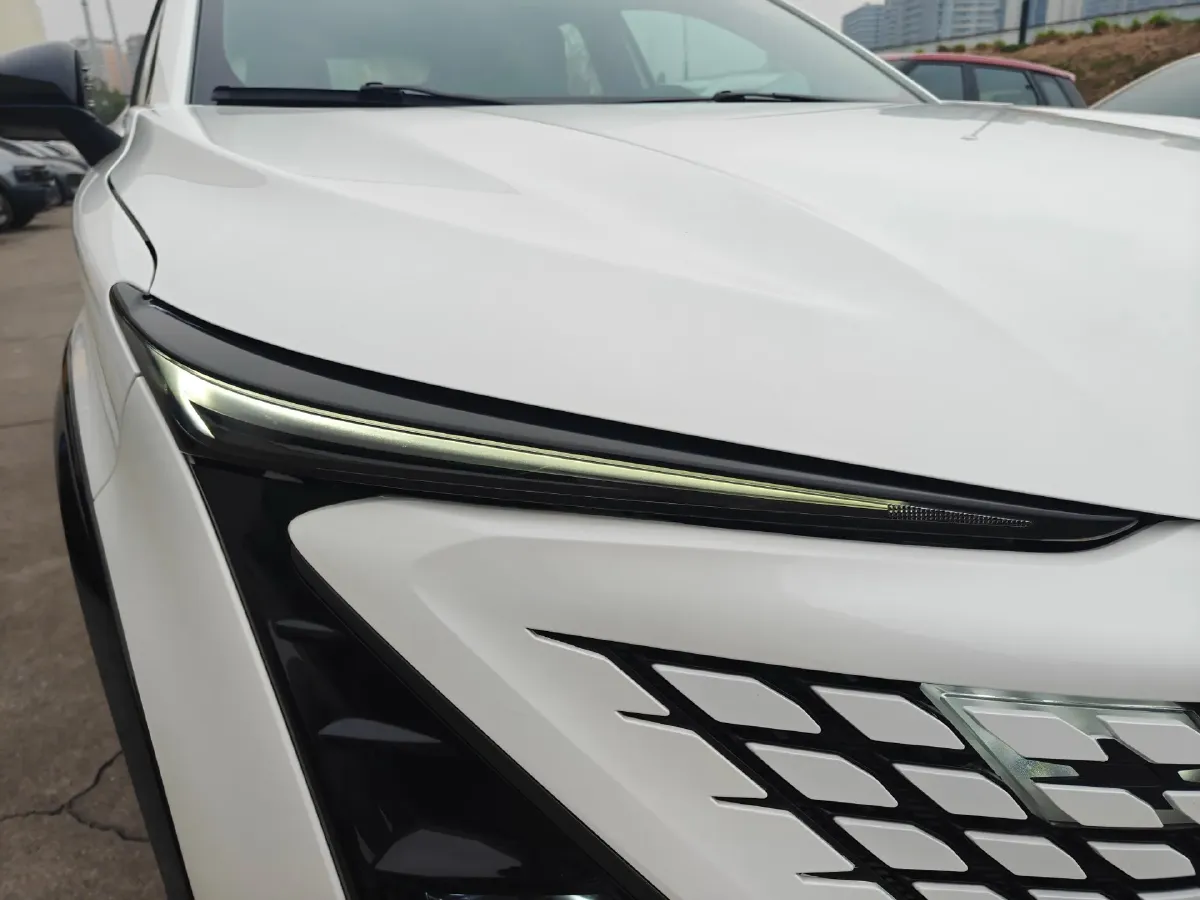 2022 ChangAn UNI-T 1.5T 188HP L4 7DCT,autocango,china used car exporter,china ev exporter,chinese used car exporter,chinese used ev exporter